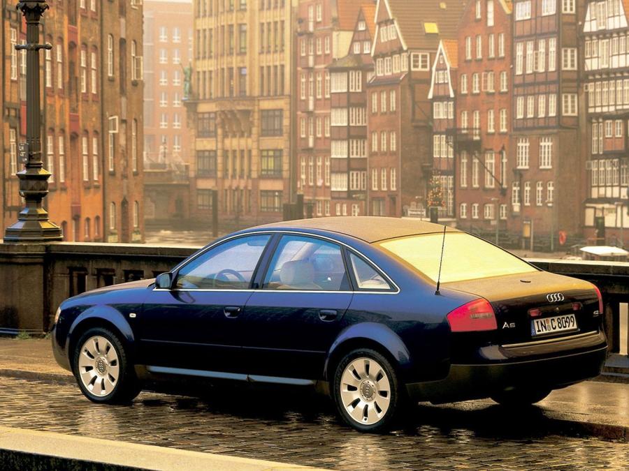  Audi A6 4.2 Quattro Sedan (4B, C5) 1999 года  (фото 8 из 17)